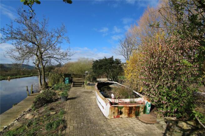 Canal Side