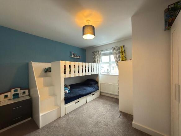 4 bed Detached for sale Image 10