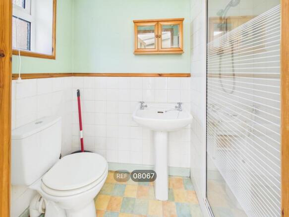 3 bed Terraced to rent Image 8
