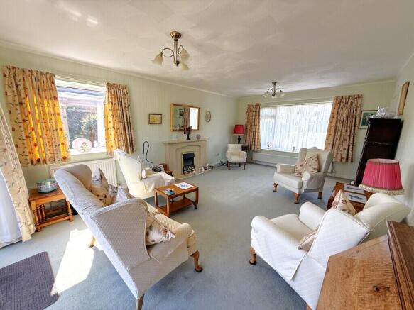 LIVING ROOM 1