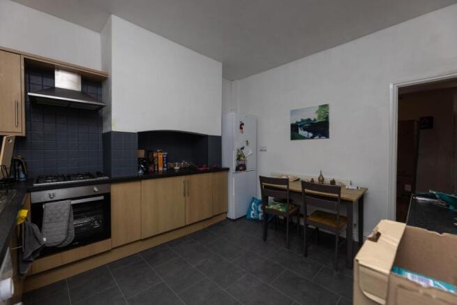 2 bed Terraced for sale Image 6