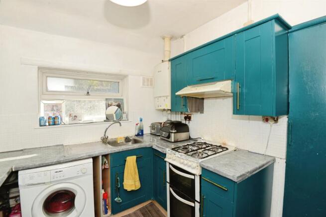 Micklefield Road, High Wycombe photo 4