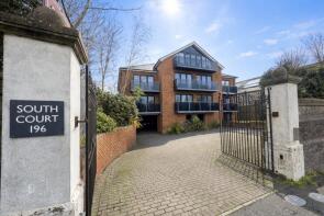 Flat 4, 196 South Court, Dyke Road, Brighton BN1 5AA