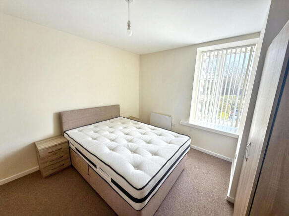 1 bed Apartment to rent Image 4