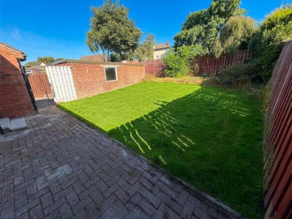 2 bed Semi-Detached Bungalow for sale Image 10