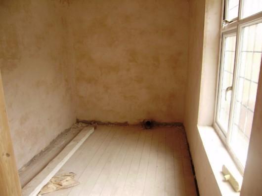 BATHROOM AREA