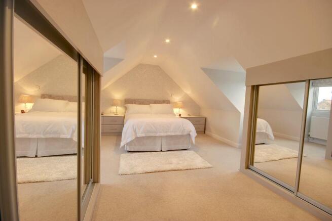 Bedroom 1 (Double)