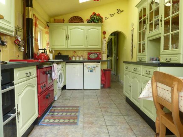 KITCHEN/BREAKFAST RO