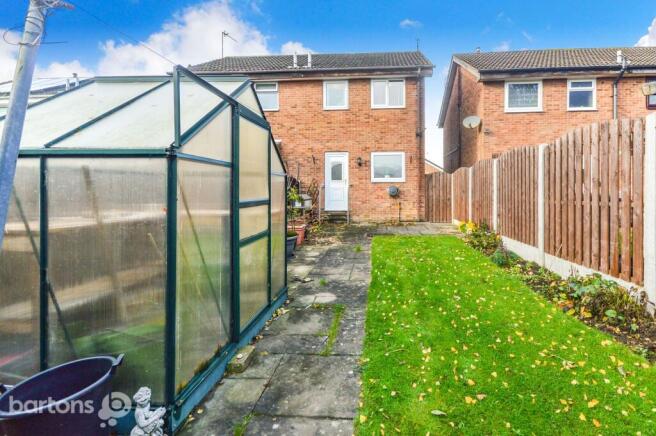 2 bed House for sale Image 10