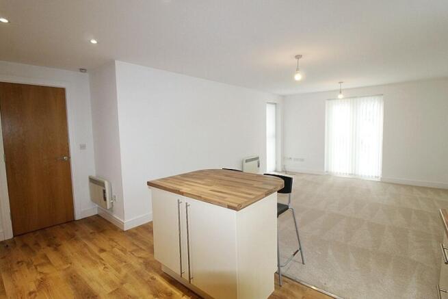 2 bed Apartment for sale Image 10