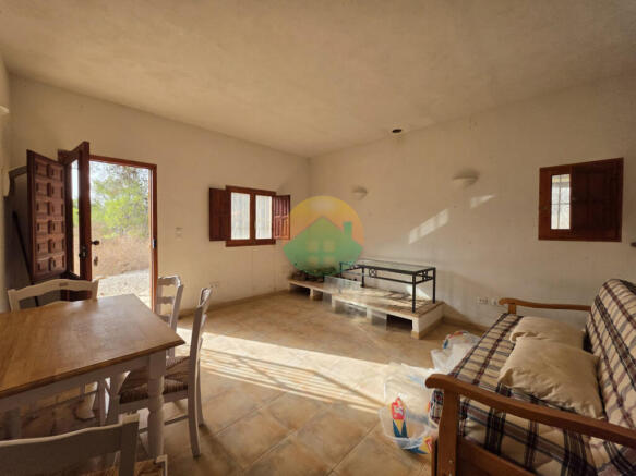 4 Bedroom Country house For Sale-ALAM67-3