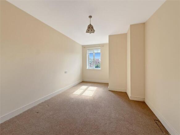2 bed Flat for sale Image 7