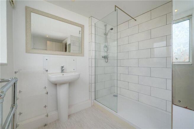 3 bed Terraced for sale Image 8