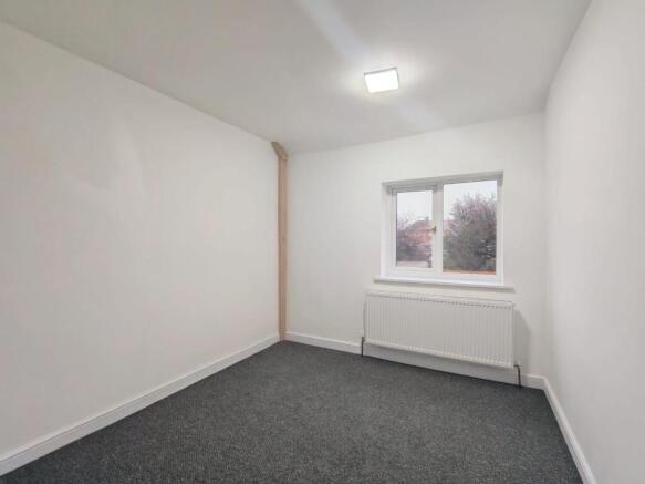 3 bed Terraced to rent Image 9