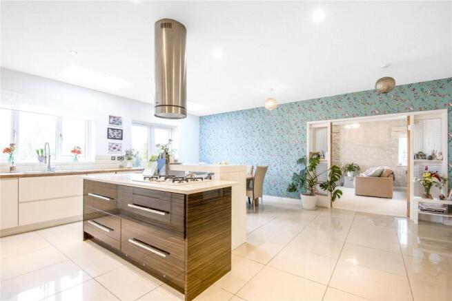 Kitchen/Living Area