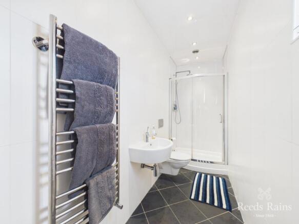 4 bed Semi-Detached for sale Image 7