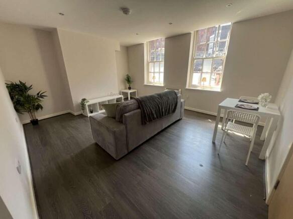 1 bed Flat to rent Image 4