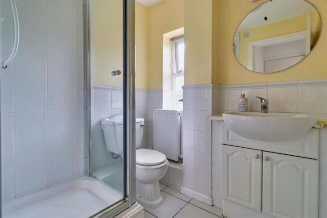 ENSUITE SHOWER ROOM