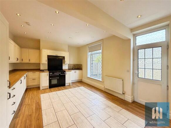 3 bed Terraced to rent Image 8