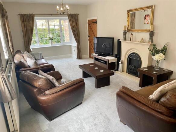 Bay Fronted Lounge