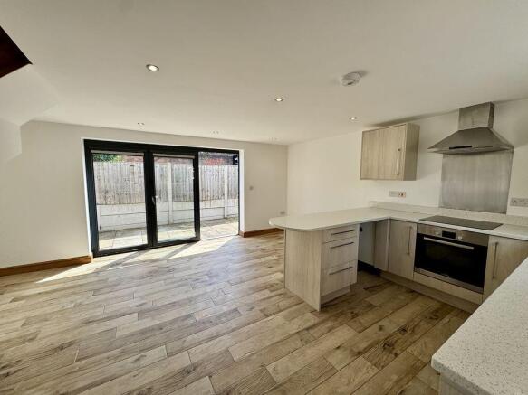 OPEN PLAN LIVING KITCHEN