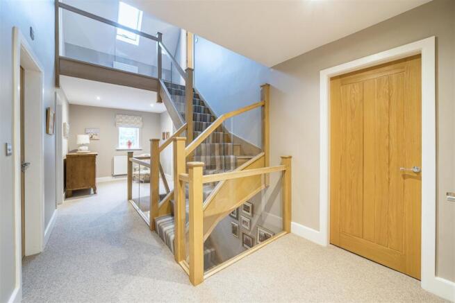 15a Brackley Road, Silverstone
