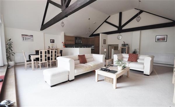 Open plan Lounge