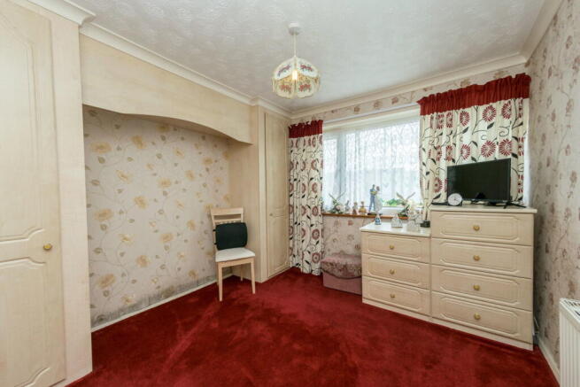 2 bed Semi-Detached Bungalow for sale Image 10