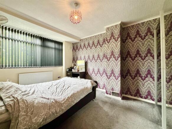 3 bed Semi-Detached for sale Image 11
