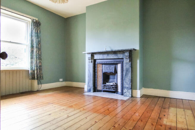 3 bed Terraced for sale Image 7