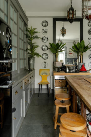 252838 - 20250120-GOTHIC-HSE-24_HI_RES.JPG