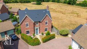 4, Sunset Close, Swadlincote DE12 7DJ