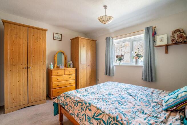 2 bed Town House for sale Image 8