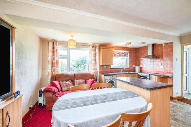 Kitchen/Dining