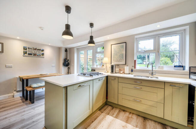 1360788-18-68d6ad...