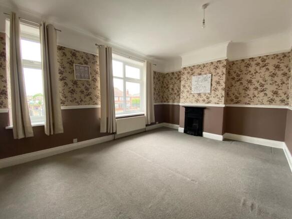 3 bed Terraced to rent Image 8