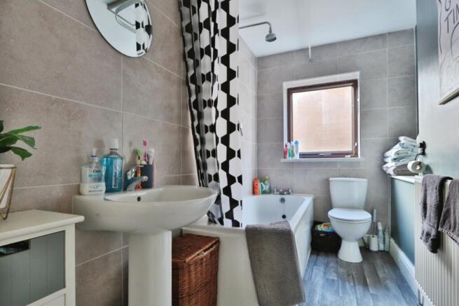 2 bed Semi-Detached for sale Image 7