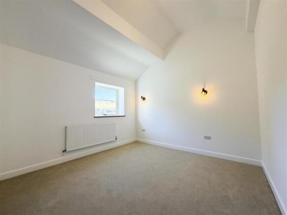 2 bed Detached Bungalow to rent Image 5