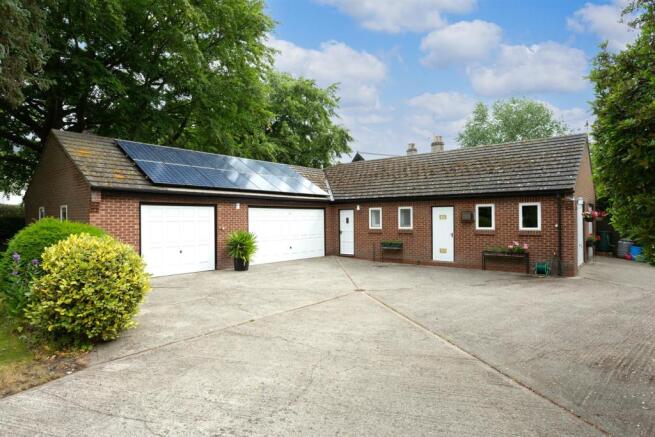 Annexe & garaging