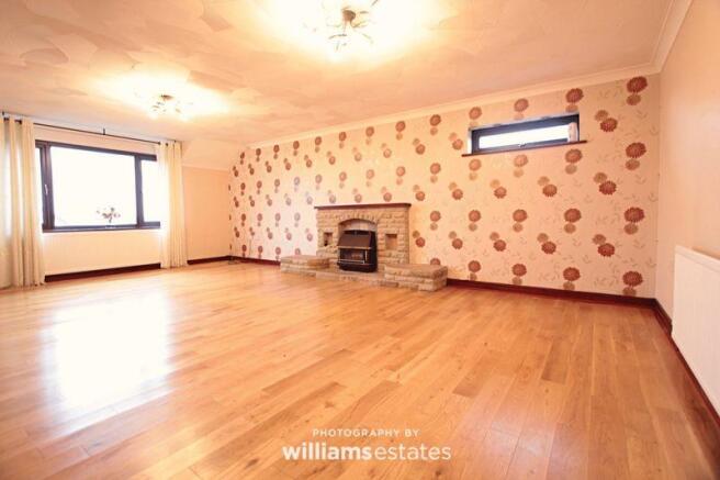 1st floor lounge