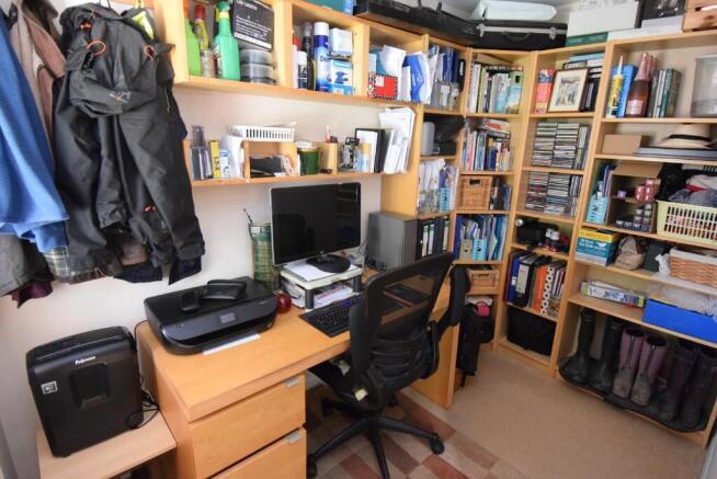 Photo 6