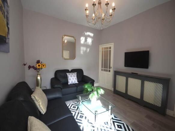 Lounge pic 3