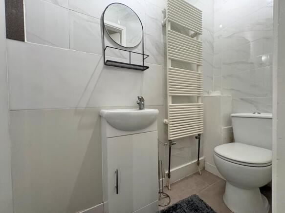 1 bed Flat to rent Image 6