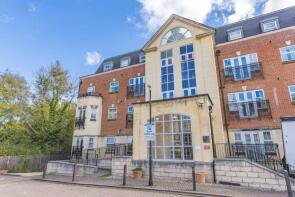 37, Elmers Court, Post Office Lane, Beaconsfield HP9 1QF