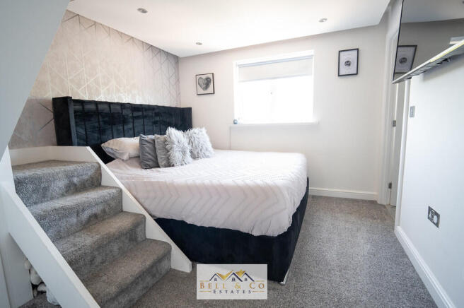 3 bed Semi-Detached for sale Image 8