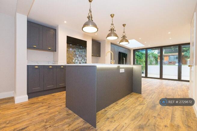 Kitchen Diner (Lower Ground)