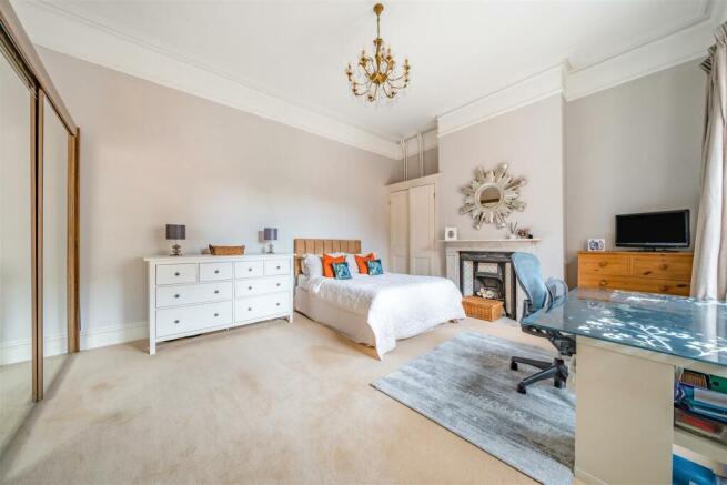 bedroom 2 ii h.jpg