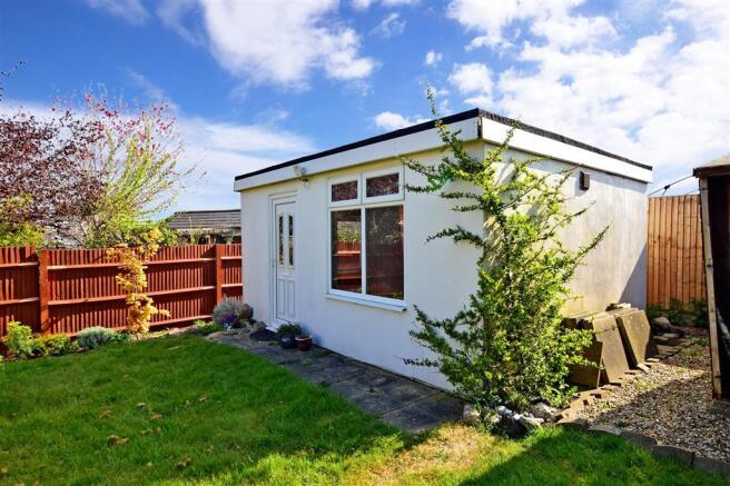 Workshop/Outbuildings