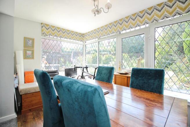5 bed Semi-Detached for sale Image 11