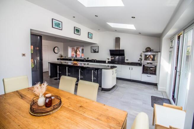 Kitchen pic 6